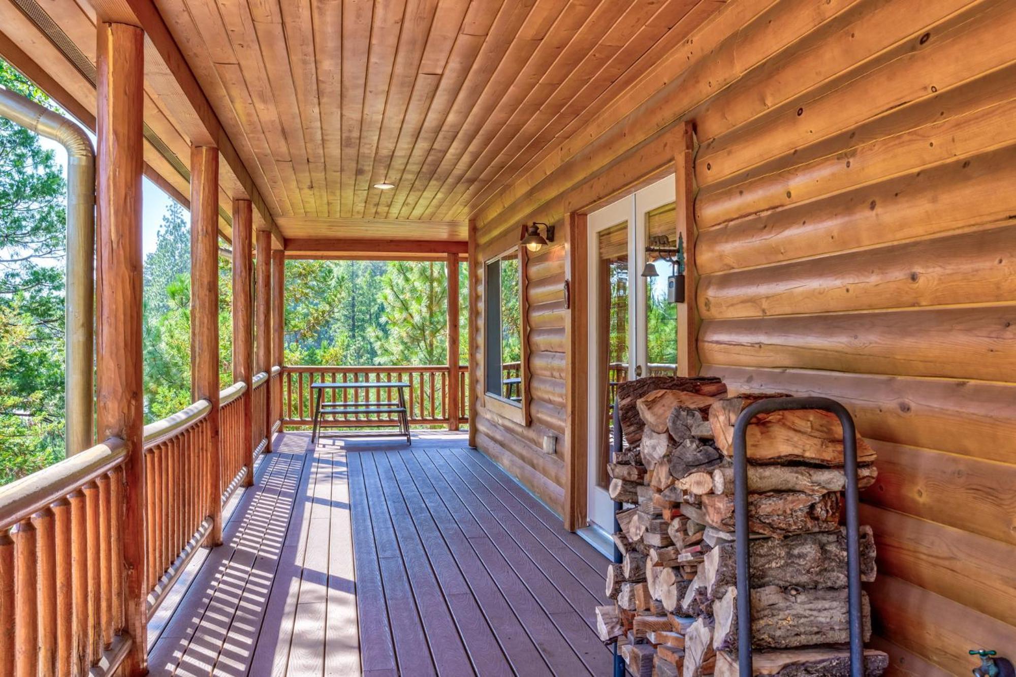 Bass Log - Dog Friendly Holiday home